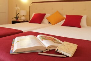 2 bedrooms, iron/ironing board, free WiFi, bed sheets - Typical Madeiran House in Calheta, Madeira (Estreito da Calheta)