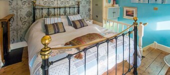 Bird's Nest er et Fisherman's Cottage i Looe sekunder fra stranden.