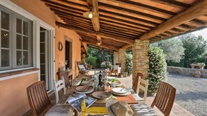 Outdoor dining - Virginia 8 , Emma Villas (Scarlino)