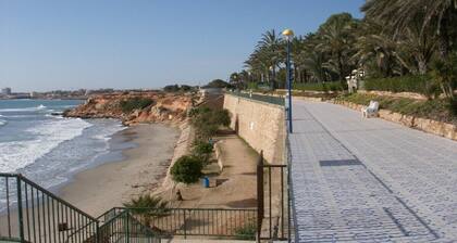 Luxueux appartement, 2 chambres, prĂšs de la plage, il dort 4.