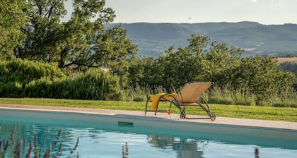 Gorgeous Villa overlooking Todi
