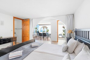 3 Schlafzimmer, BĂŒgeleisen/BĂŒgelbrett, kostenloses WLAN, BettwĂ€sche