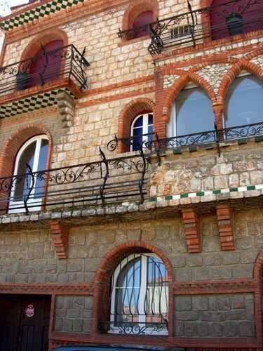 Suuri T2 hahmo, keskusta puutarha / patio.