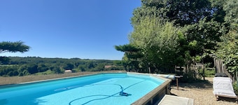 Property in Périgord Agenais, breathtaking view, swimming pool, SPA, Sauna.