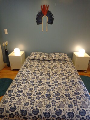 1 bedroom, iron/ironing board, WiFi, bed sheets - Best in Alfama - Free pick up (Lisboa - Alfama)