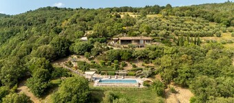 Antiche Pietre 10, Emma Villas