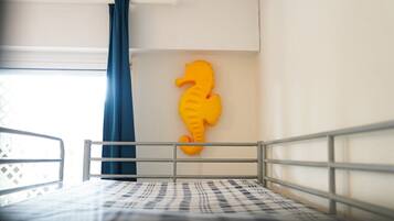 3 bedrooms, in-room safe, iron/ironing board, travel crib