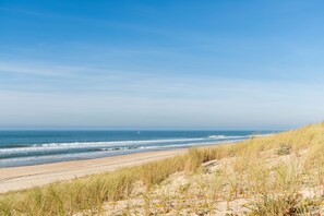 Beach nearby, beach towels