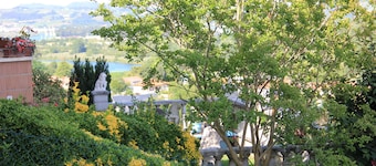 Hus med pool och spelrum i Santillana del Mar