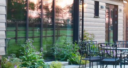 High quality barn conversion near Cambridge to enjoy countryside & city