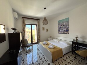 3 chambres, fer et planche à repasser, accès Internet, draps fournis