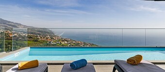 Huvila Clementina | Kalliot ja valtameri | Lämmitetty uima-allas 28ºC