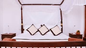 Superior-Doppelzimmer, 1 King-Bett, Balkon | Hochwertige Bettwaren, Minibar, Zimmersafe, Schreibtisch