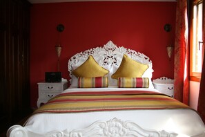 2 bedrooms, in-room safe, iron/ironing board, travel cot