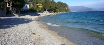 Montecolo Resort driekamerappartement met prachtig uitzicht op het meer, zwembad