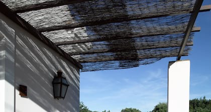 CASA LUSITANEA T2, country house
