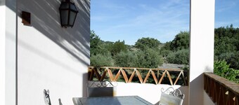 CASA LUSITANEA T2, country house