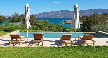 Luxury beachfront villa Aria - pool, tennis, sunset views & seaside adventures!!