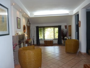 Interior - Ideal villa for family holidays, well equipped, close to the sea! (ARDEA)