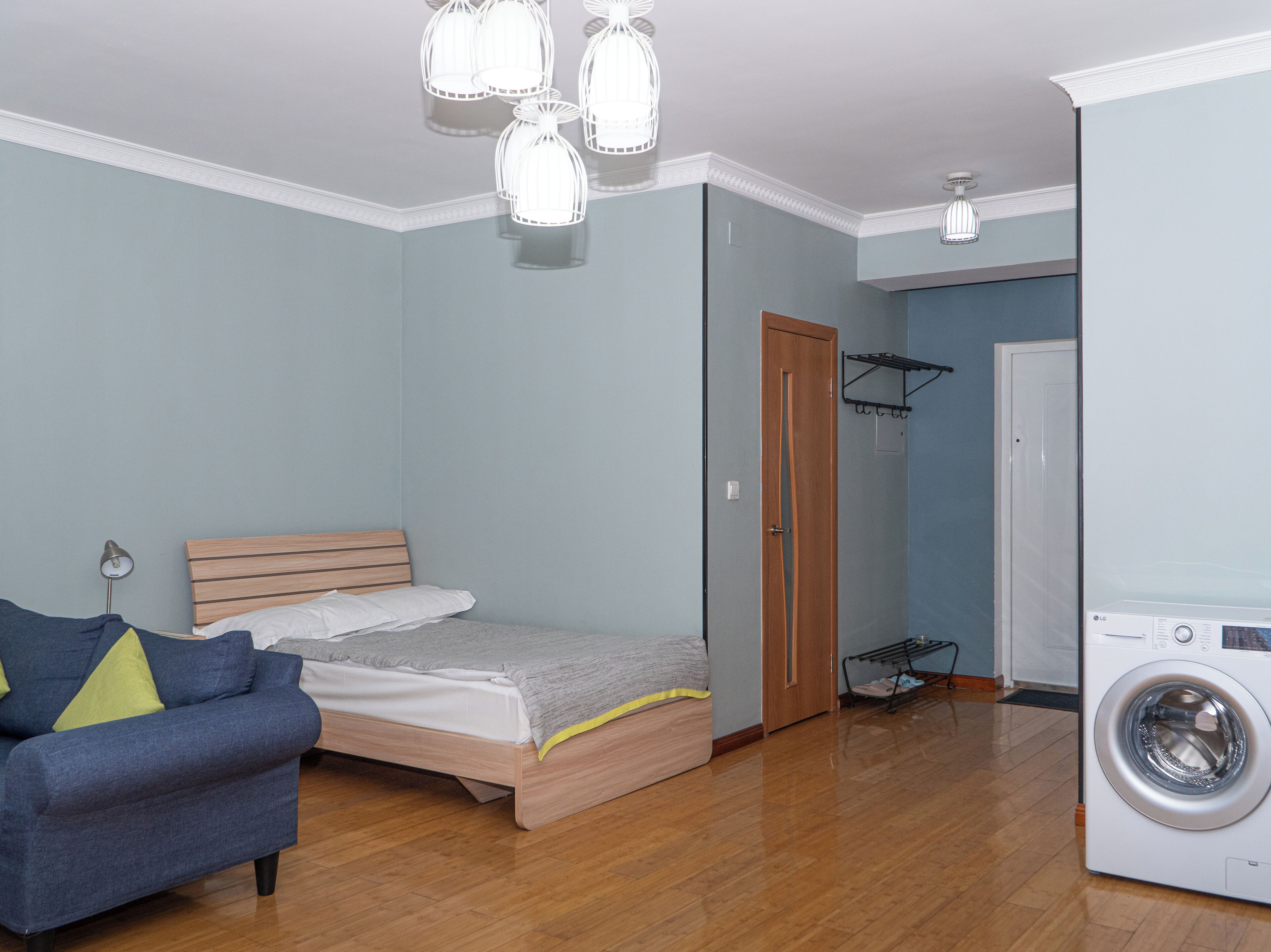 Deluxe Studio | 1 bedroom, in-room safe, desk, laptop workspace