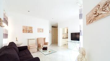 Televisie en een open haard