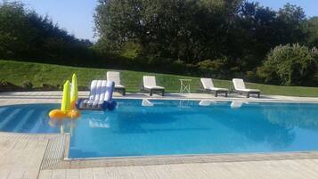 Indendørs pool