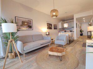 Smart TV - Santa Cruz Ocean Apartment - I (Santa Cruz)