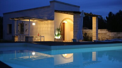 HOUSE WITH GARDEN AND SWIMMING POOL FOR EXCLUSIVE USE IN SALENTO, OTRANTO, LECCE