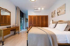 3 Schlafzimmer, Zimmersafe, Bügeleisen/Bügelbrett, Reisekinderbett