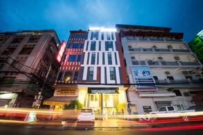 Fachada de la propiedad