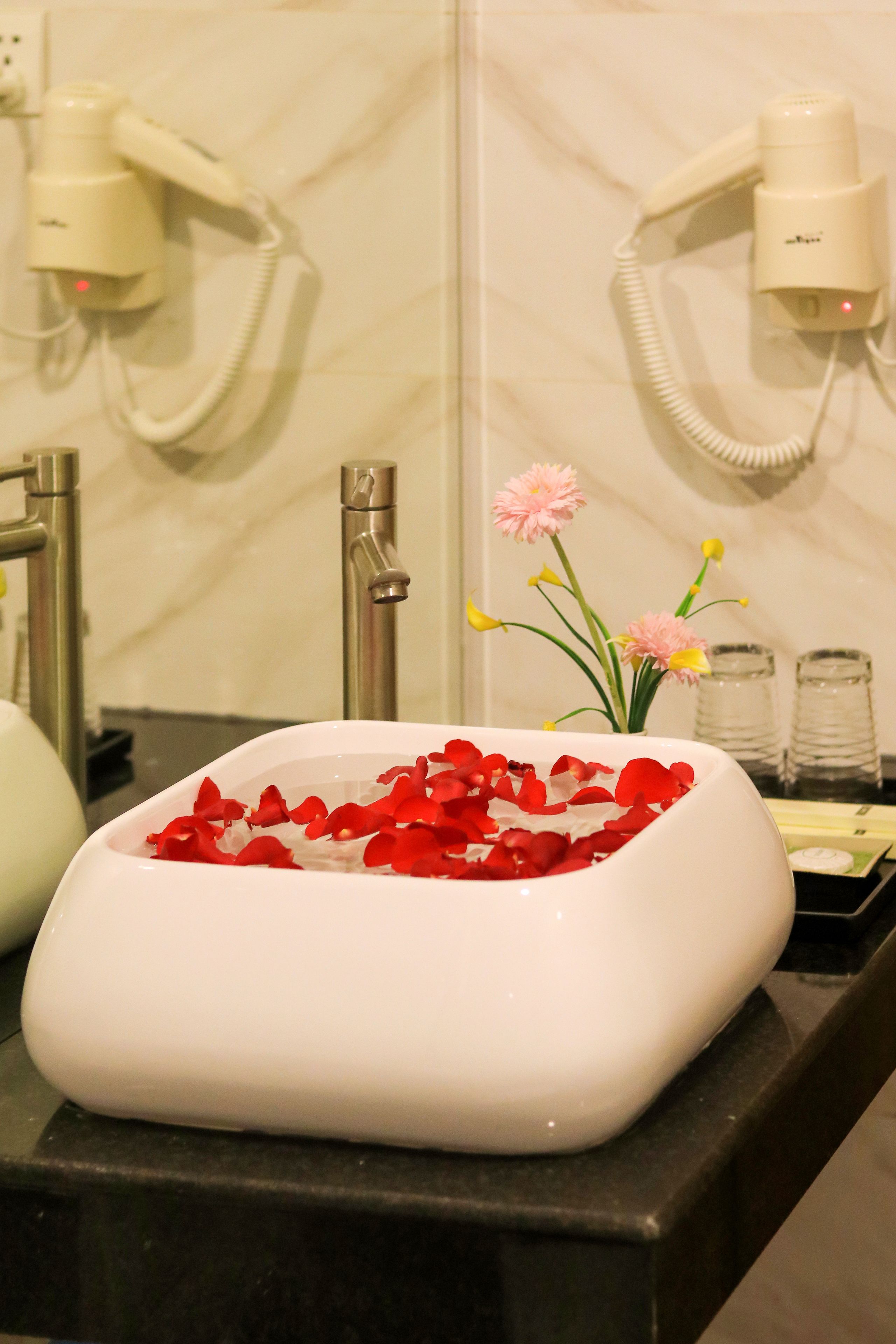 shower, free toiletries, hair dryer, slippers