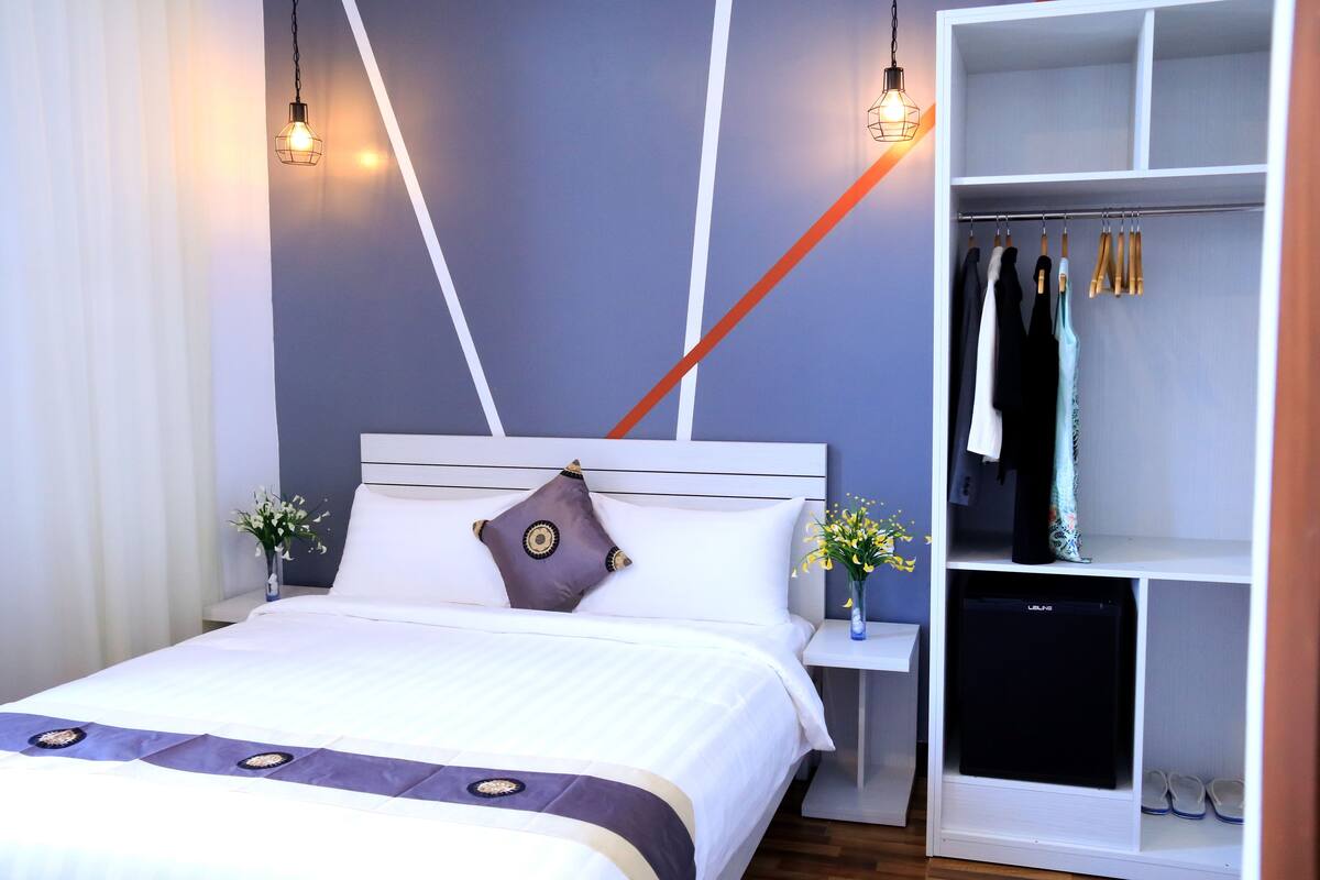 Habitación doble superior, 1 cama Queen size | Escritorio, insonorización, camas extra y wifi gratis