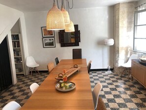 Dining - Spacious and gracious house with pool in delightful setting and large grounds (Capestang)