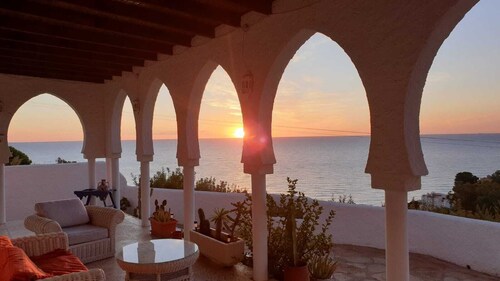 Mojacar - Villa mit Charakter 2 große Schlafzimmer. Atemberaubende Aussicht.