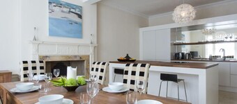 Luxury Townhouse Set At The Heart Of Edinburgh's Georgian New Town