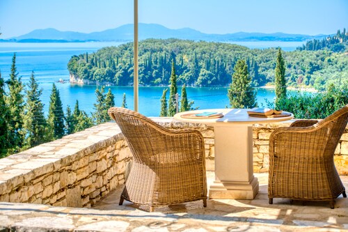 Paleopetres K-Six - Premium Suite  - Sea Views - Beach - Pool - Kalami -