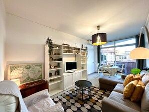 Smart TV, books