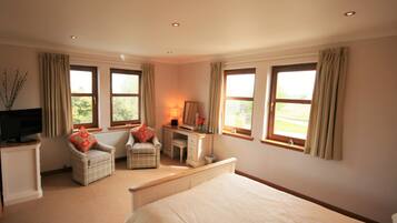 3 bedrooms, iron/ironing board, travel crib, free WiFi