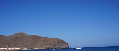 Tæt på stranden