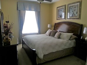 3 bedrooms, iron/ironing board, travel cot, free WiFi - POOL VIEW CONDO 
 "THE LIDO DECK"
   at Windsor Hill’s (ORLANDO)