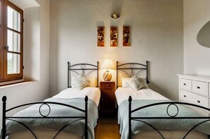 3 bedrooms, iron/ironing board, travel cot, WiFi