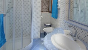 A bathroom with a shower, sink, and toilet. - Casa Maria 6+2, Emma Villas (Positano)