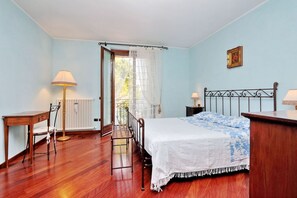 4 chambres, fer et planche à repasser, Wi-Fi