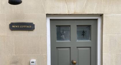 Charming Sunny Mews Cottage Relax in Comfort and Style Great Views