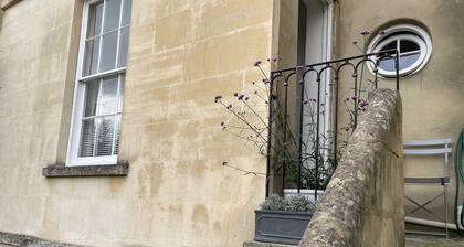 Charming Sunny Mews Cottage Entspannen Sie in Komfort und Stil Tolle Aussicht