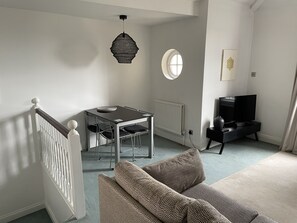 TV, DVD player, books, music library