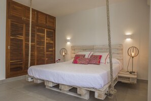 5 bedrooms, iron/ironing board, travel crib, free WiFi