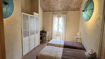 3 chambres, fer et planche Ă  repasser, Wi-Fi gratuit, draps fournis