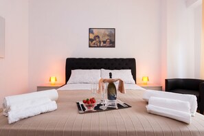 2 bedrooms, iron/ironing board, travel cot, free WiFi - Elegant apartment a few steps from St. Peter (Roma)