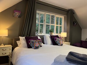 4 chambres, bureau, fer et planche à repasser, Wi-Fi gratuit